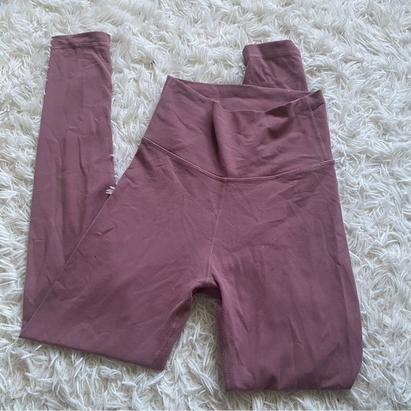 Aritzia Pants - Aritzia TNA Leggings